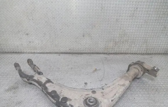 Peugeot 407 Front lower control arm/wishbone