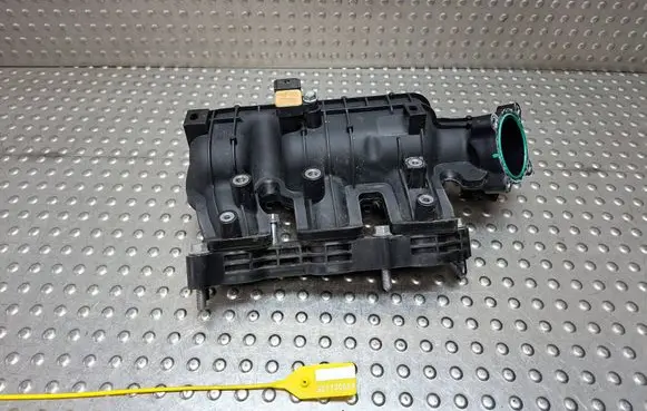 KIA Stonic Intake manifold S27730584 2830007610