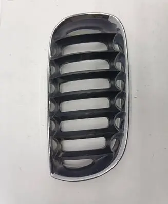 BMW X3 E83 Front bumper upper radiator grill 340291002
