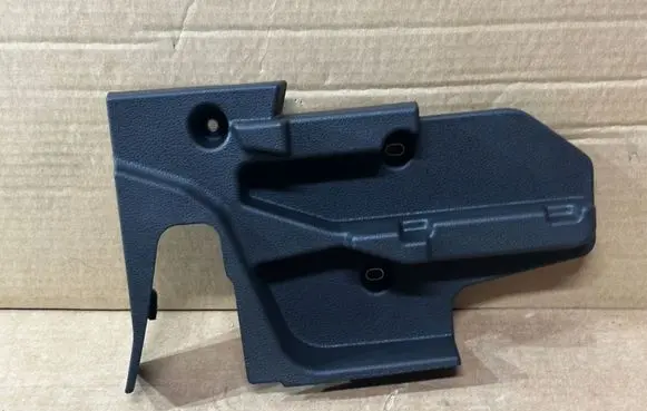 Audi Q3 F3 Other trunk/boot trim element 83A863424