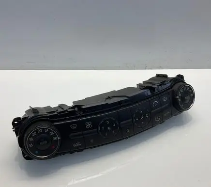 Mercedes-Benz E W211 Climate control unit 2118300190 485226 00013104