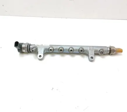 Volkswagen Amarok Fuel main line pipe 03L130089K 0281006075 057130764AB