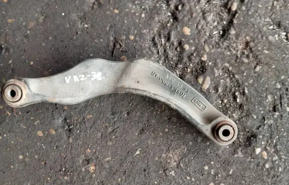 Volvo XC60 Rear upper control arm/wishbone 7G915500VAB