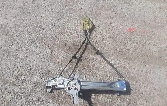 Renault Megane III Front window lifting mechanism without motor 968719101