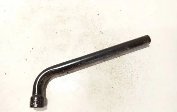 Opel Astra H Wheel nut wrench 9175184 008025486