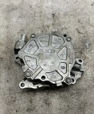Volkswagen PASSAT B6 Vacuum pump 03L145100