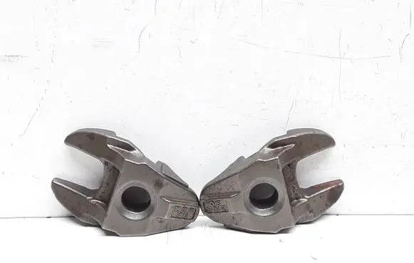 Volvo V40 Fuel Injector clamp holder