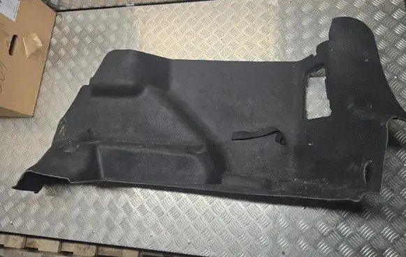 Trunk/boot lower side trim panel