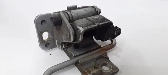 Audi A4 S4 B6 8E 8H Front door lower hinge 8E0831411B