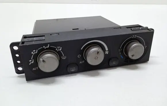 Mitsubishi Pajero Climate control unit 1465700022 MR958005