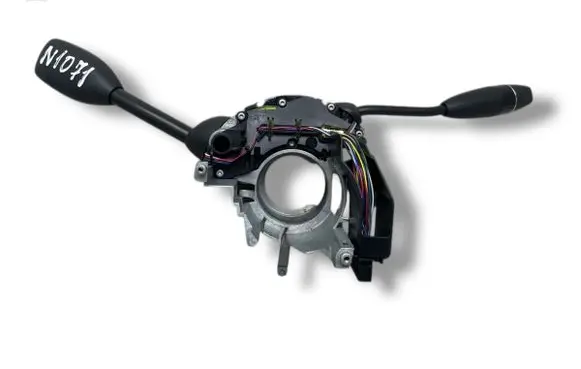Wiper turn signal indicator stalk/switch