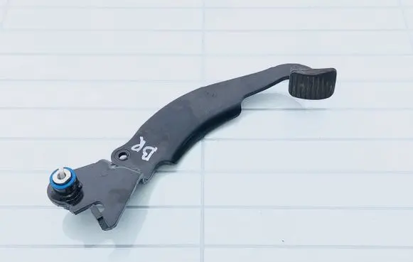Opel Meriva B Brake pedal 0-11