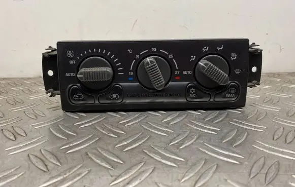 Chevrolet Blazer Climate control unit 16228657 15756178