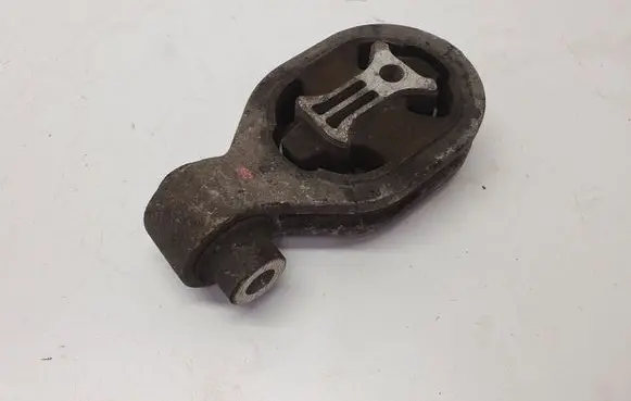 Nissan Juke I F15 Engine mount bracket A8653110A