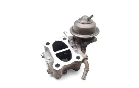 Opel Vivaro EGR valve