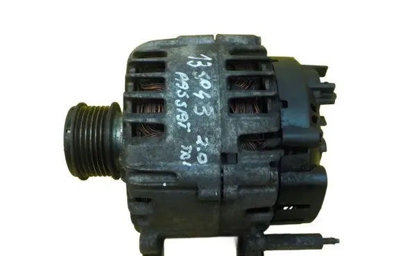 Volkswagen PASSAT B6 Generator/alternator 03L903023E 13SP43