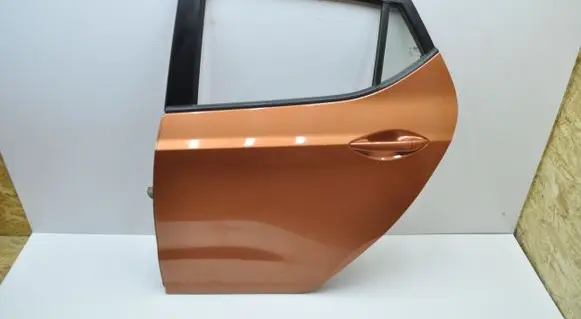 Hyundai i10 Rear door