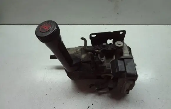 Peugeot 308 Power steering pump