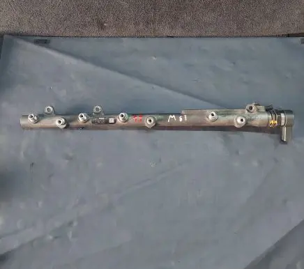 BMW 5 E60 E61 Fuel main line pipe 7788679 070364 0445216008