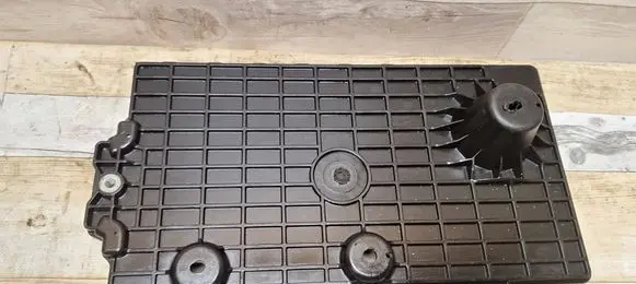 Volvo V40 Battery tray 31301934
