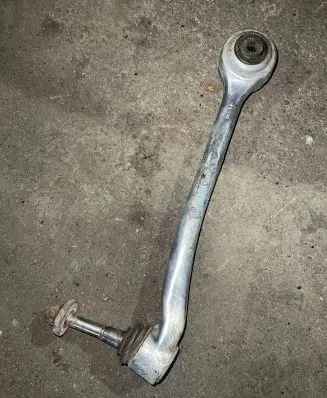 BMW 5 E39 Front lower control arm/wishbone 11419630