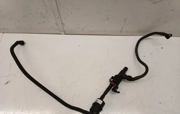 BMW 3 G20 G21 Vacuum line/pipe/hose 8664926