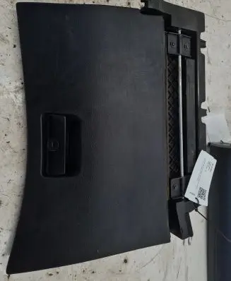 BMW 3 E46 Glove box 8196100