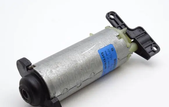 Volkswagen Phaeton Seat adjustment motor 0130002509