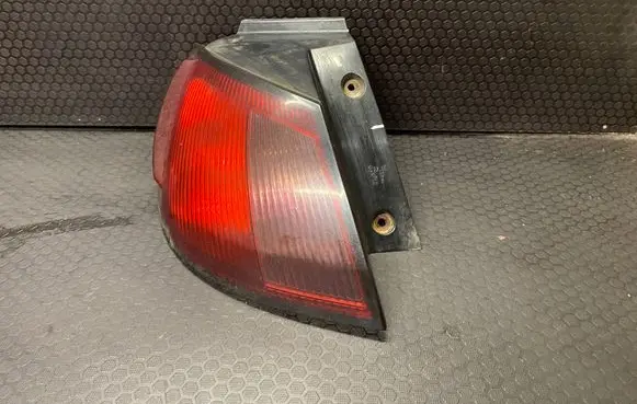 Mitsubishi Colt Rear/tail lights MR957365 S27850102