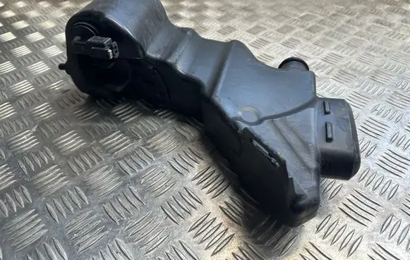 Mercedes-Benz GLE AMG (W166 - C292) Windshield washer fluid reservoir/tank A2058600860 A205869