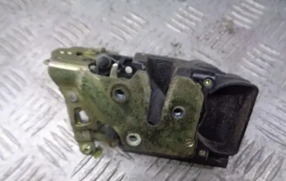 Chevrolet Aveo Rear door lock