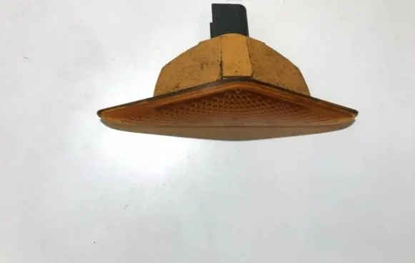 Ford Mondeo Mk III Front fender indicator light 1s7113k309ab 1s71-13k309-ab