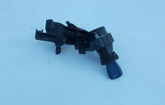 Opel Combo D Ignition lock 00519285260 0B365 61124701