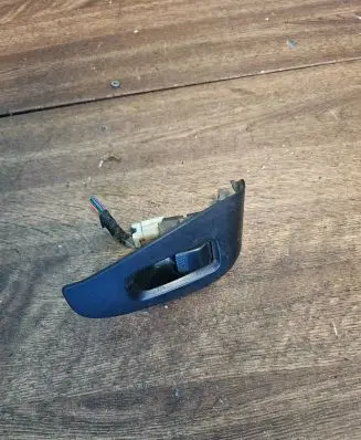 Subaru Outback Electric window control switch 94266