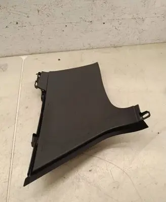 (C) pillar trim
