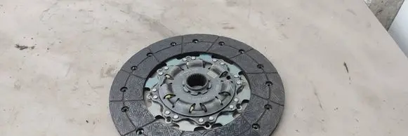 Volkswagen Crafter Clutch pressure plate 326012610