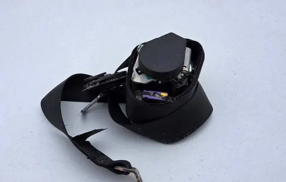 Seat Leon (1P) Front seatbelt 5P0857705B