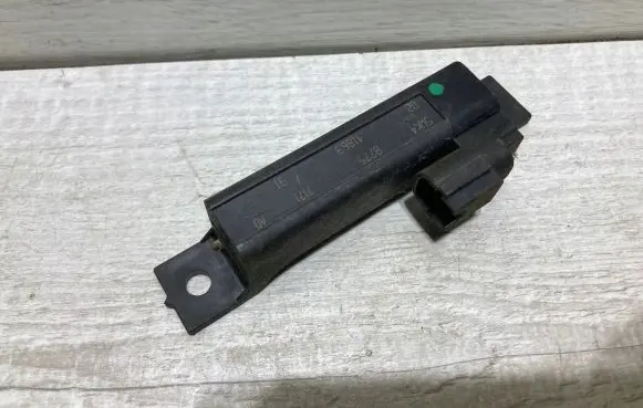 Nissan Micra K14 Aerial antenna amplifier 5wk48775717ad