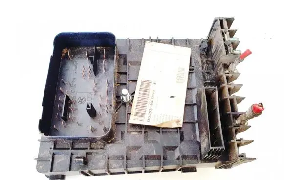 Volkswagen Touran I Fuse box set 1k0937125 0526688008-e