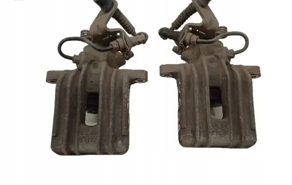 Volkswagen Beetle A5 Front brake caliper