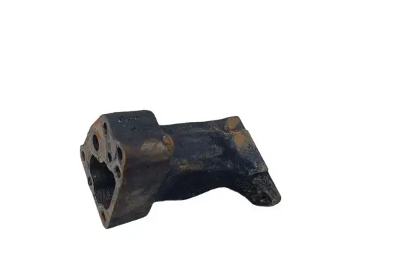 Mercedes-Benz ML W164 Engine mounting bracket