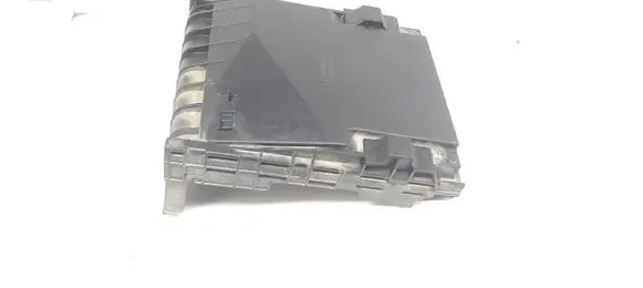 Volkswagen Caddy Fuse box cover 1K0937132F