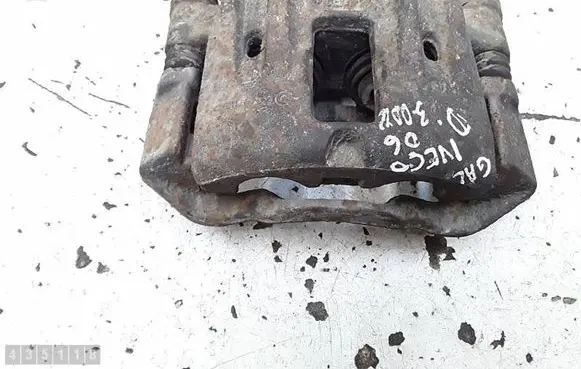 Iveco Daily 35.8 - 9 Rear brake caliper 777642