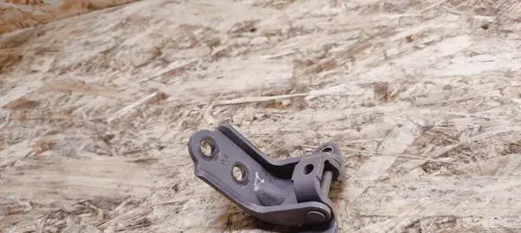 KIA Stinger Rear door lower hinge
