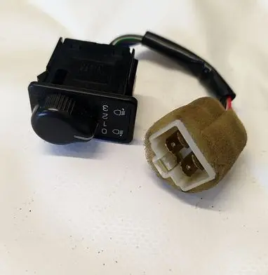 Subaru Forester SF Headlight level height control switch 