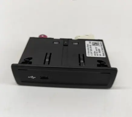 Mercedes-Benz A W177 USB socket connector A2478203902
