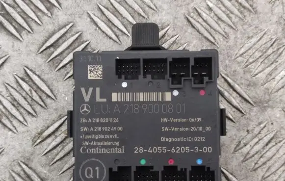 Mercedes-Benz CLS C218 X218 Door control unit/module A2189000801