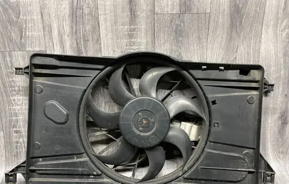Volvo V50 Electric radiator cooling fan 3135103740 0738931