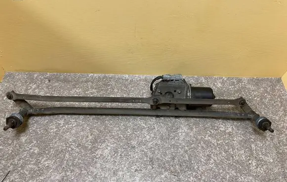 Renault Master II Front wiper linkage and motor