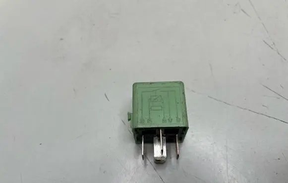 BMW X3 E83 Other relay 8373700 6136 23133593314